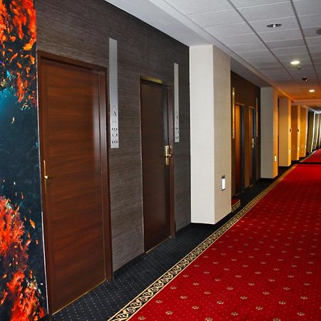Boutique Hotel'S סוסנוביץ' מראה חיצוני תמונה